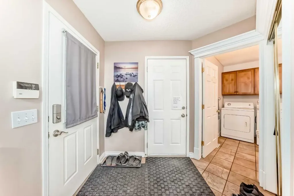 144 Douglas Ridge Circle SE Calgary AB T3M3C2