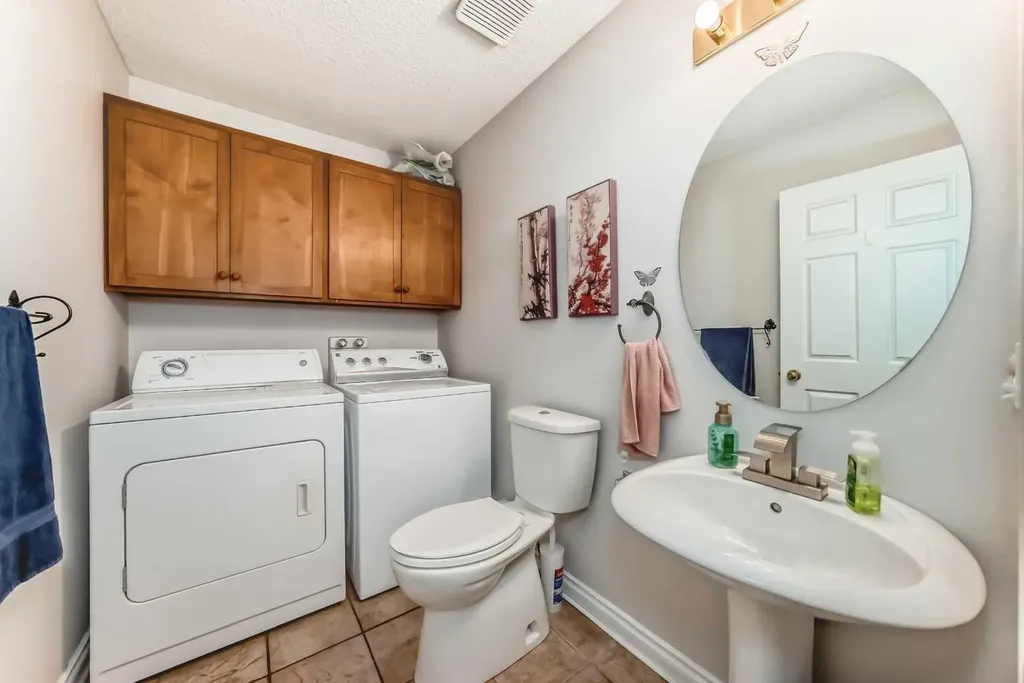 144 Douglas Ridge Circle SE Calgary AB T3M3C2