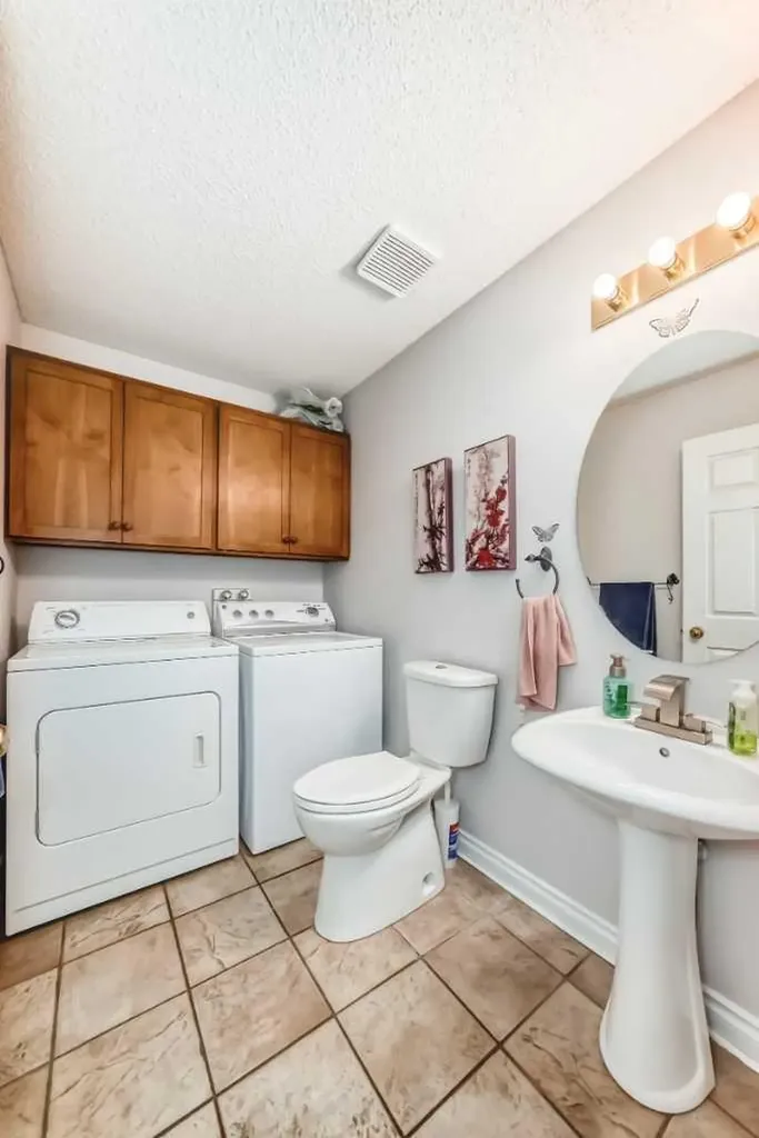 144 Douglas Ridge Circle SE Calgary AB T3M3C2