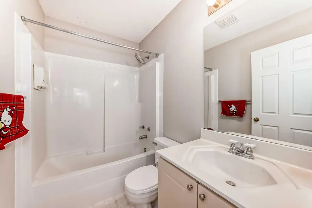144 Douglas Ridge Circle SE Calgary AB T3M3C2