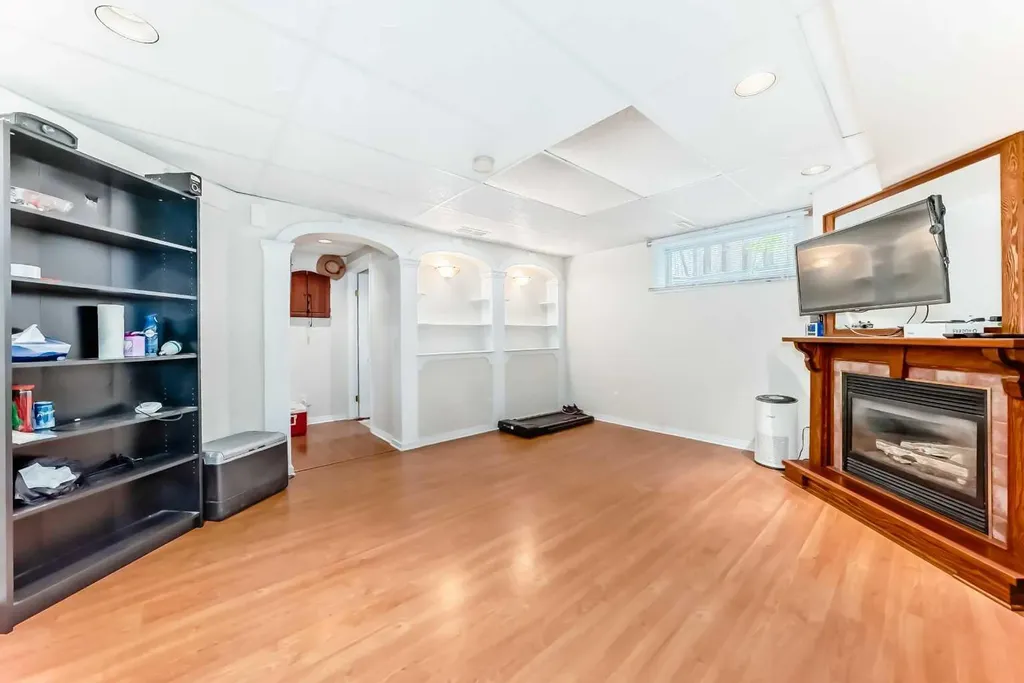 144 Douglas Ridge Circle SE Calgary AB T3M3C2