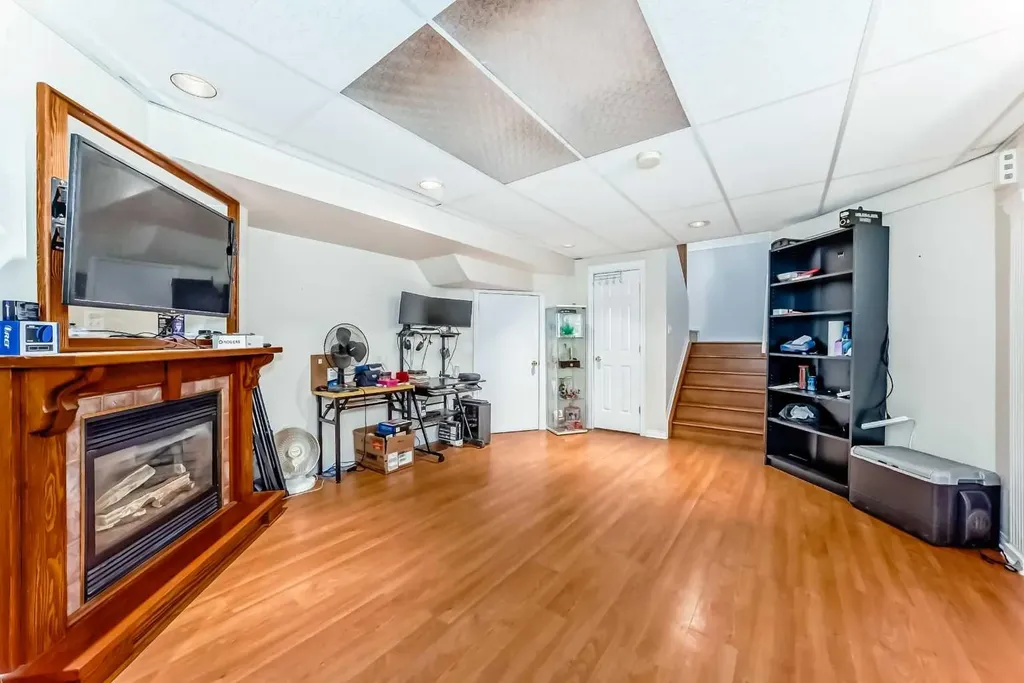 144 Douglas Ridge Circle SE Calgary AB T3M3C2