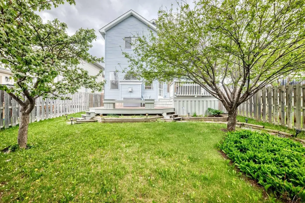 144 Douglas Ridge Circle SE Calgary AB T3M3C2