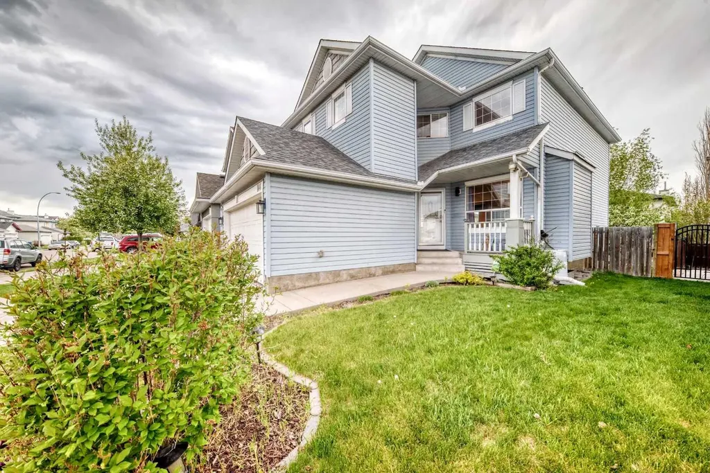 144 Douglas Ridge Circle SE Calgary AB T3M3C2