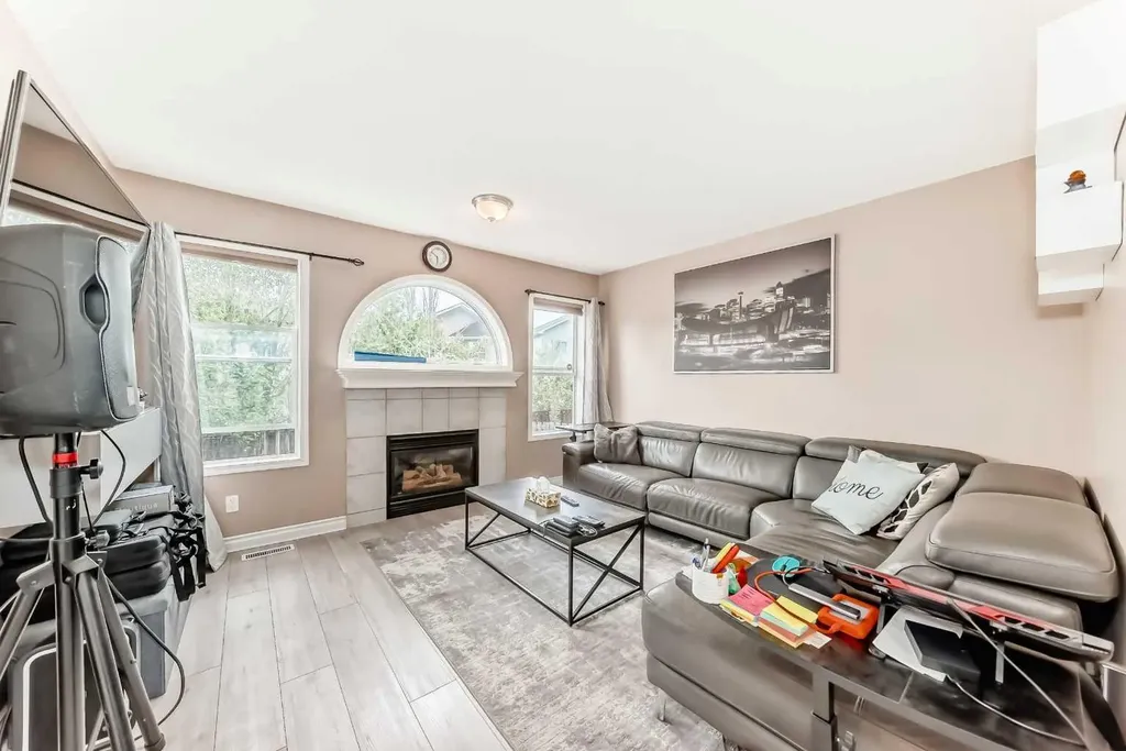 144 Douglas Ridge Circle SE Calgary AB T3M3C2