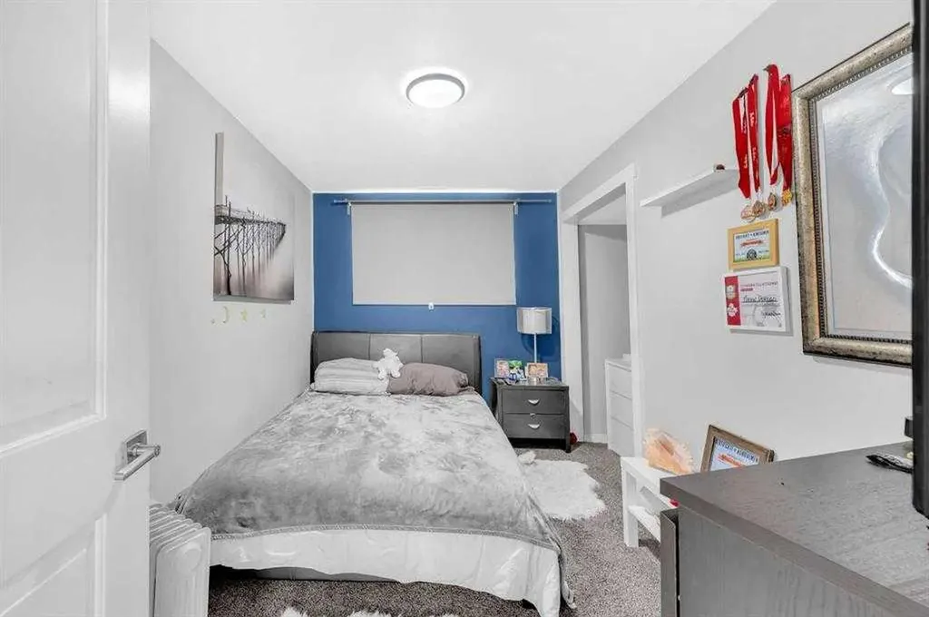 3143 45 Street SW Calgary AB T3E3T7