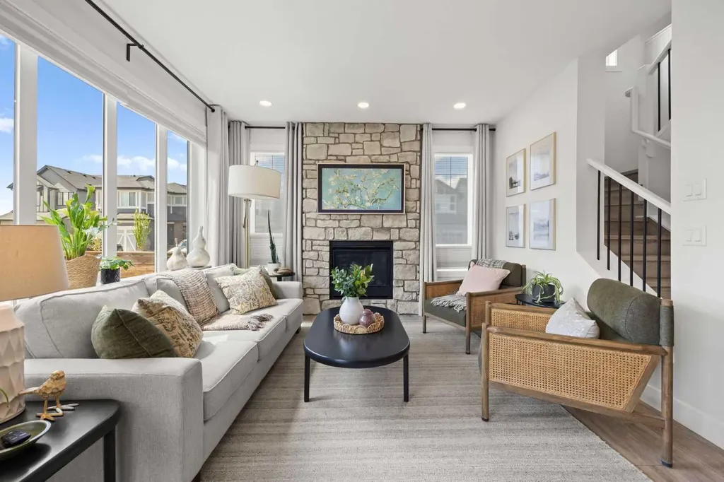 141 Magnolia Manor SE Calgary AB T3M 3H9
