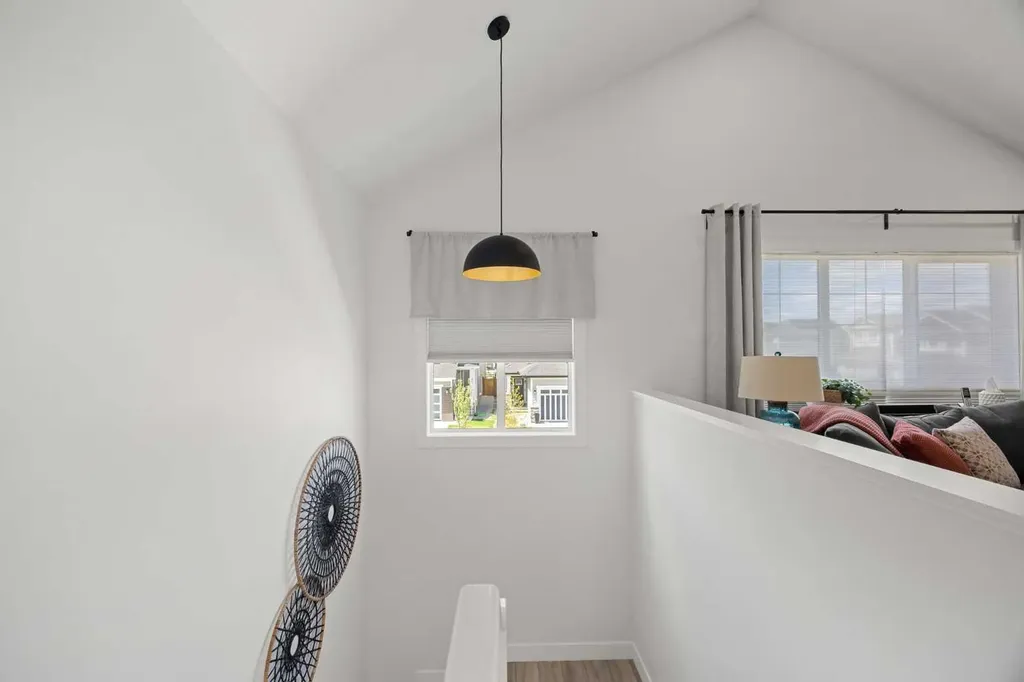 141 Magnolia Manor SE Calgary AB T3M 3H9