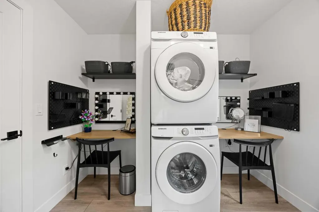 141 Magnolia Manor SE Calgary AB T3M 3H9