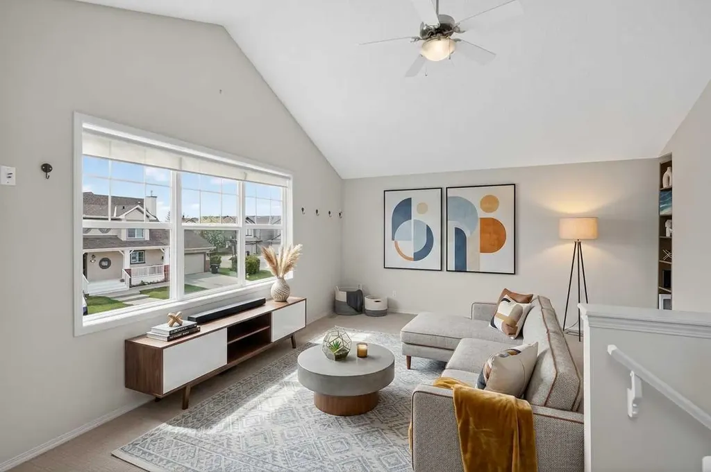 98 Cougarstone Close SW Calgary AB T3H 5W3