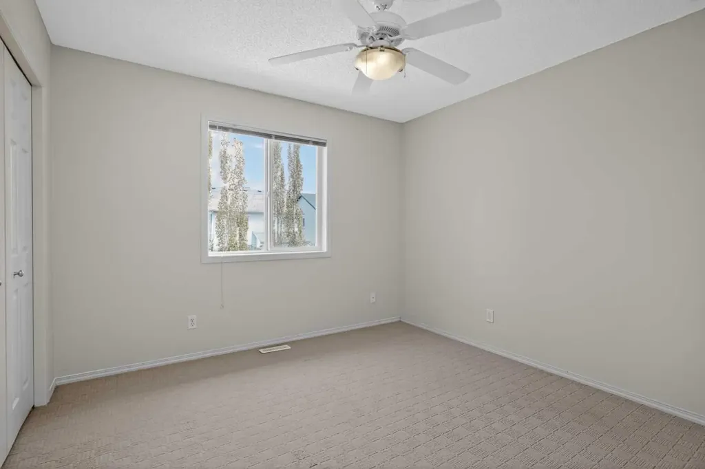 98 Cougarstone Close SW Calgary AB T3H 5W3