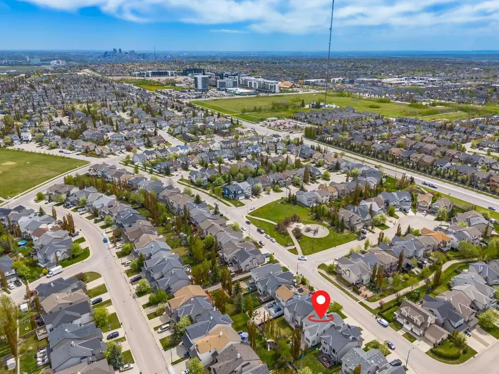 98 Cougarstone Close SW Calgary AB T3H 5W3