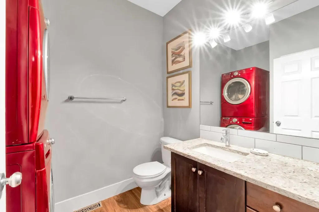 197 Royal Crest View NW Calgary AB T3G 5W4