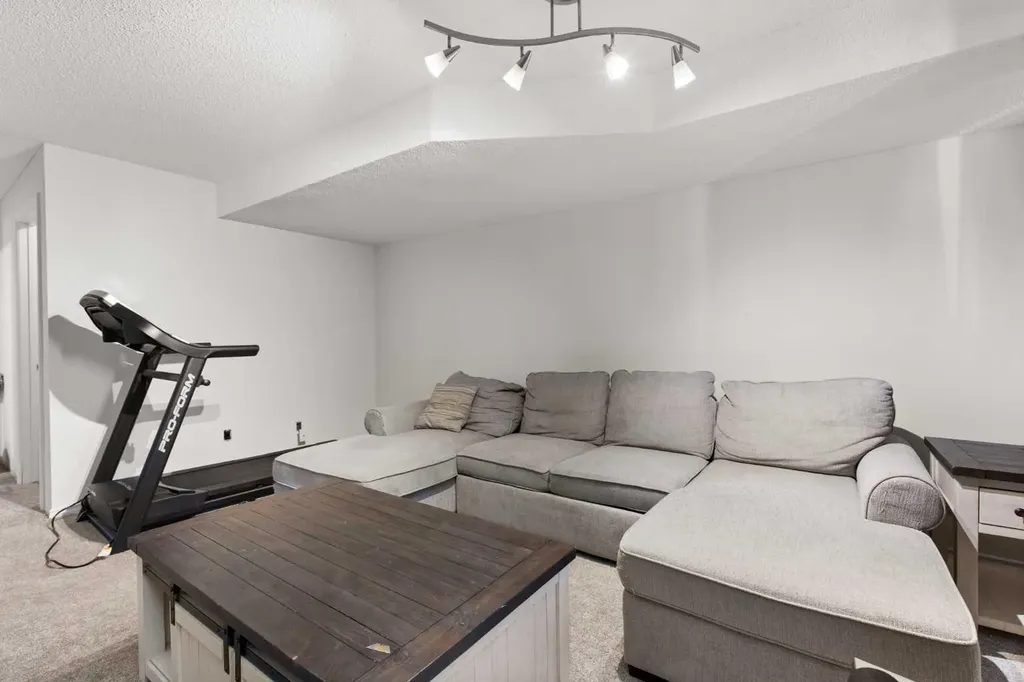 49 Sage Place SE Medicine Hat AB T1B4H2