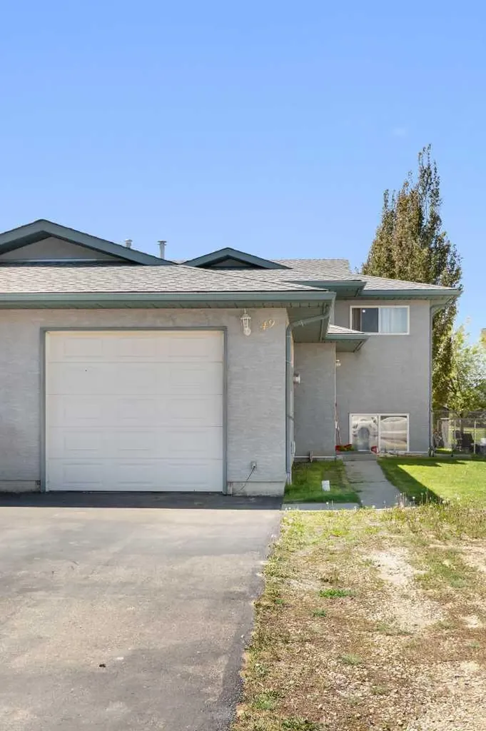 49 Sage Place SE Medicine Hat AB T1B4H2