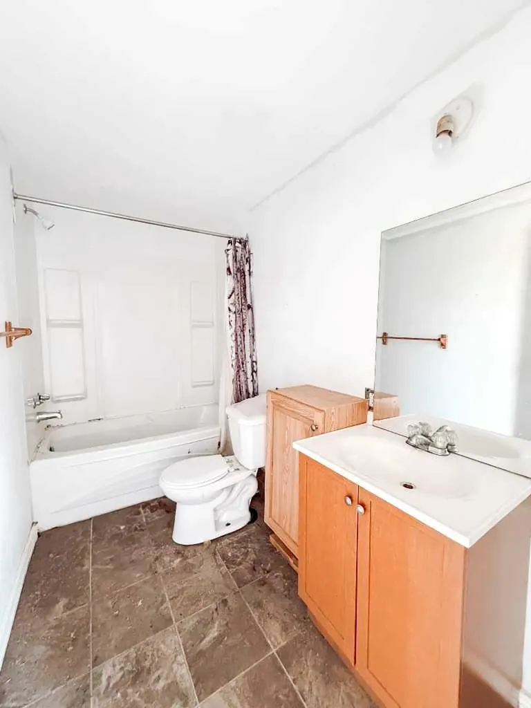 30010B 765 Township Peoria AB T0H 3P0