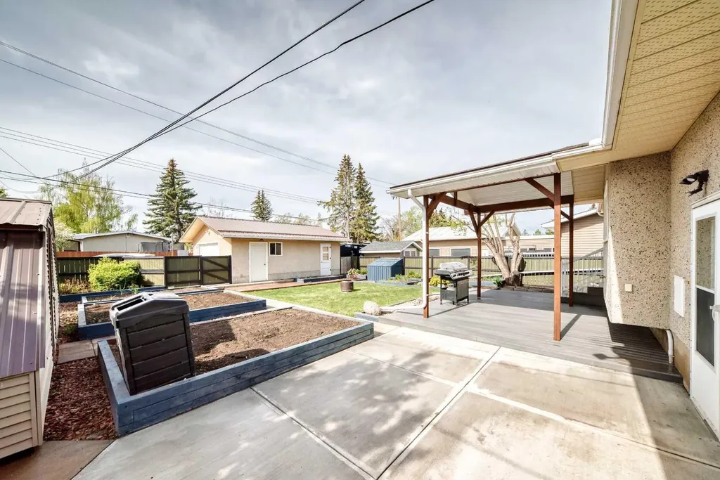 5617 51 Street Olds AB T4H1H9