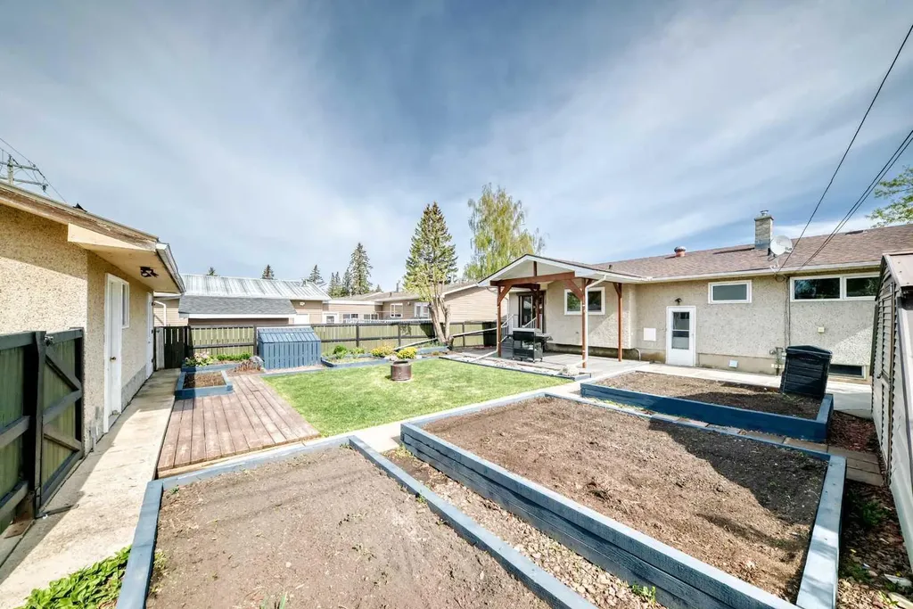 5617 51 Street Olds AB T4H1H9