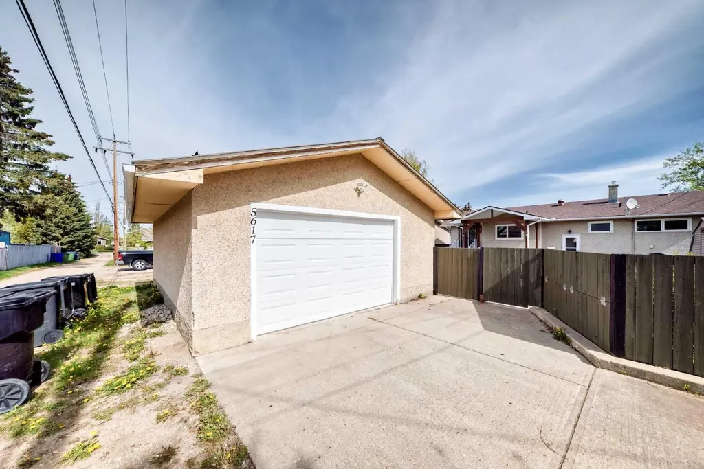 5617 51 Street Olds AB T4H1H9