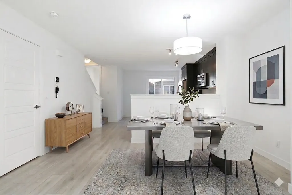 812 Cranbrook Walk SE Calgary AB T3M 2V5
