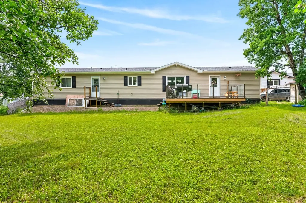 29407 Range Road 52 Rural Mountain View County AB T0M2E0