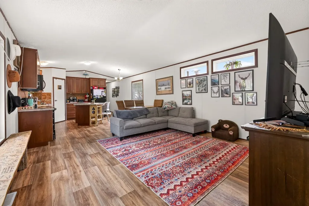 29407 Range Road 52 Rural Mountain View County AB T0M2E0