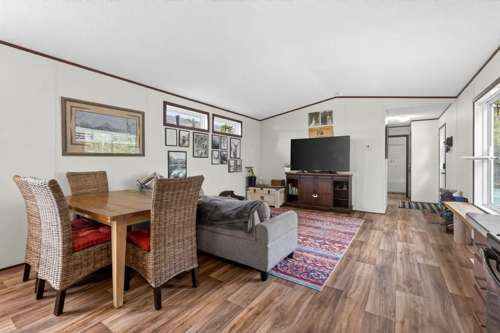 29407 Range Road 52 Rural Mountain View County AB T0M2E0