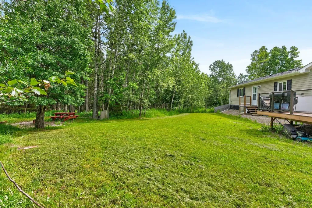 29407 Range Road 52 Rural Mountain View County AB T0M2E0