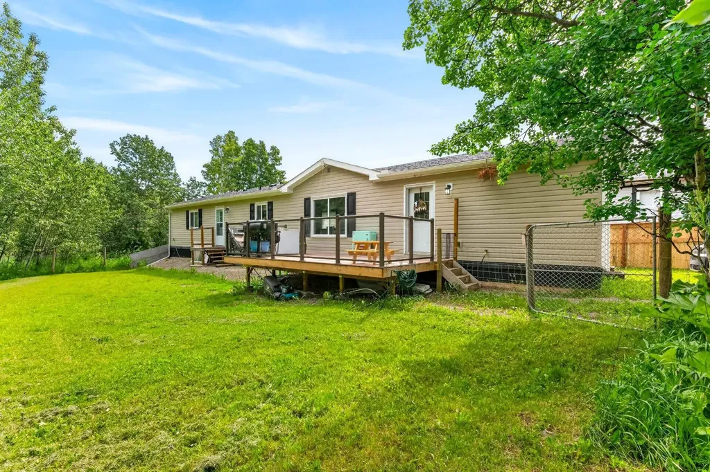 29407 Range Road 52 Rural Mountain View County AB T0M2E0