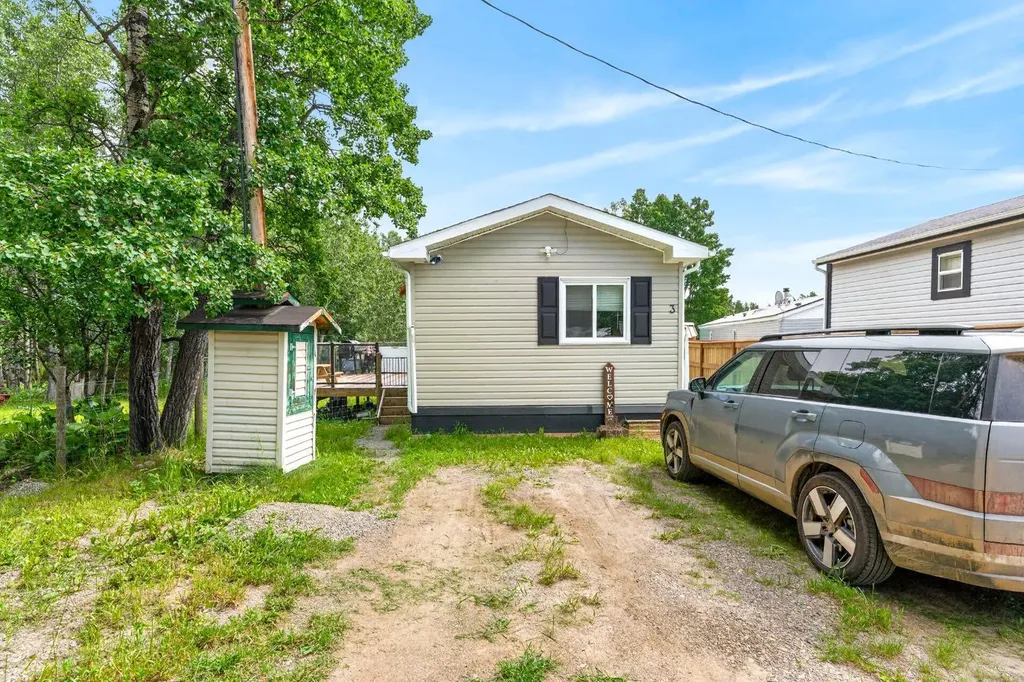 29407 Range Road 52 Rural Mountain View County AB T0M2E0