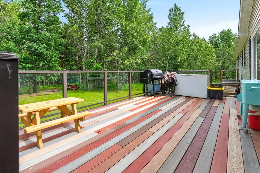 29407 Range Road 52 Rural Mountain View County AB T0M2E0