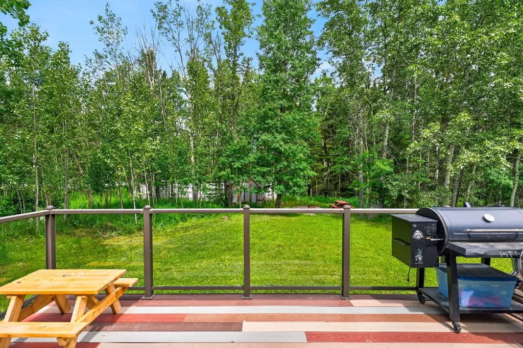 29407 Range Road 52 Rural Mountain View County AB T0M2E0