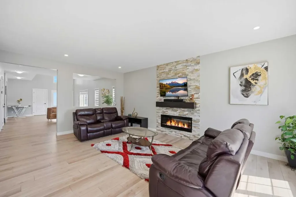 106 Homestead Crescent NE Calgary AB T3J 2K8
