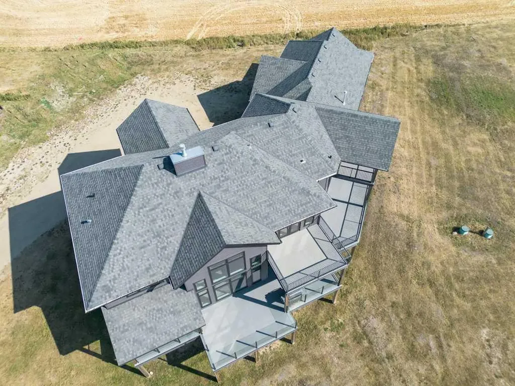 28513 Township Road 374 Rural Red Deer County AB T4N 5E4