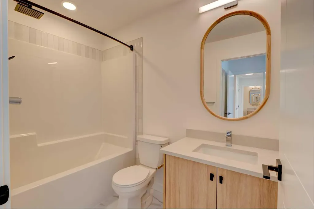 14832 1 Street NW Calgary AB T3P 1E1