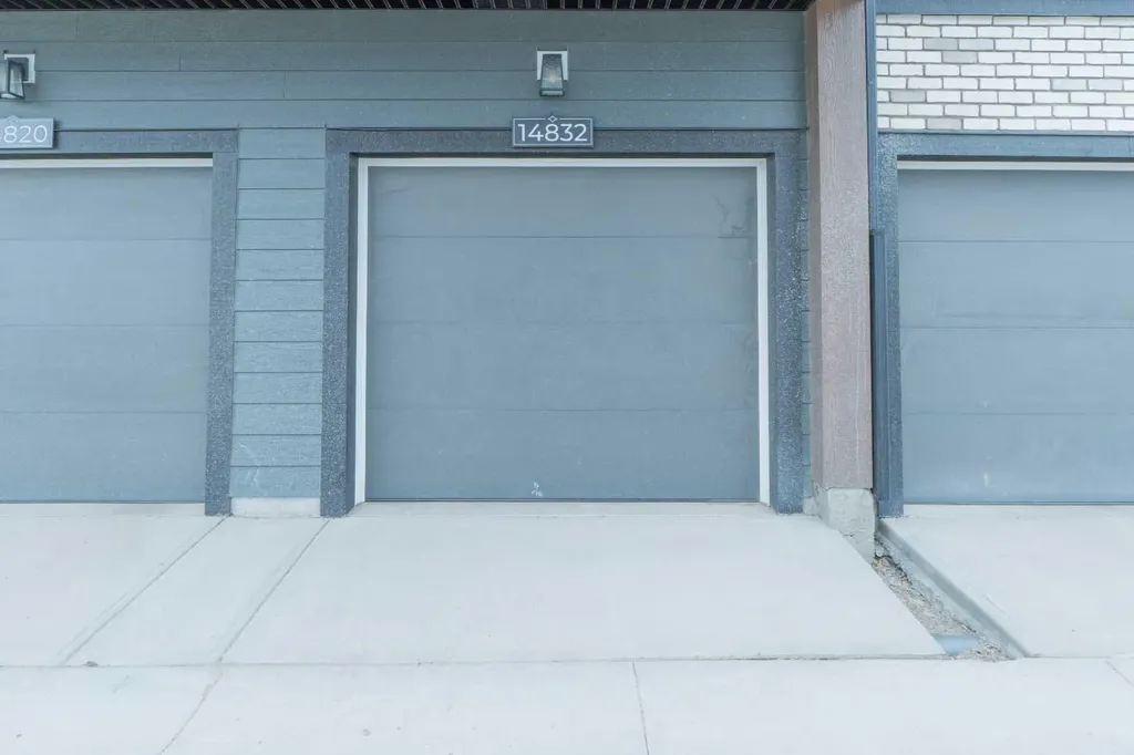 14832 1 Street NW Calgary AB T3P 1E1