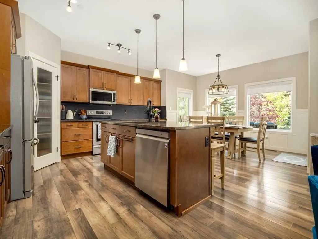 147 Riverpark Boulevard W Lethbridge AB t1k5x4