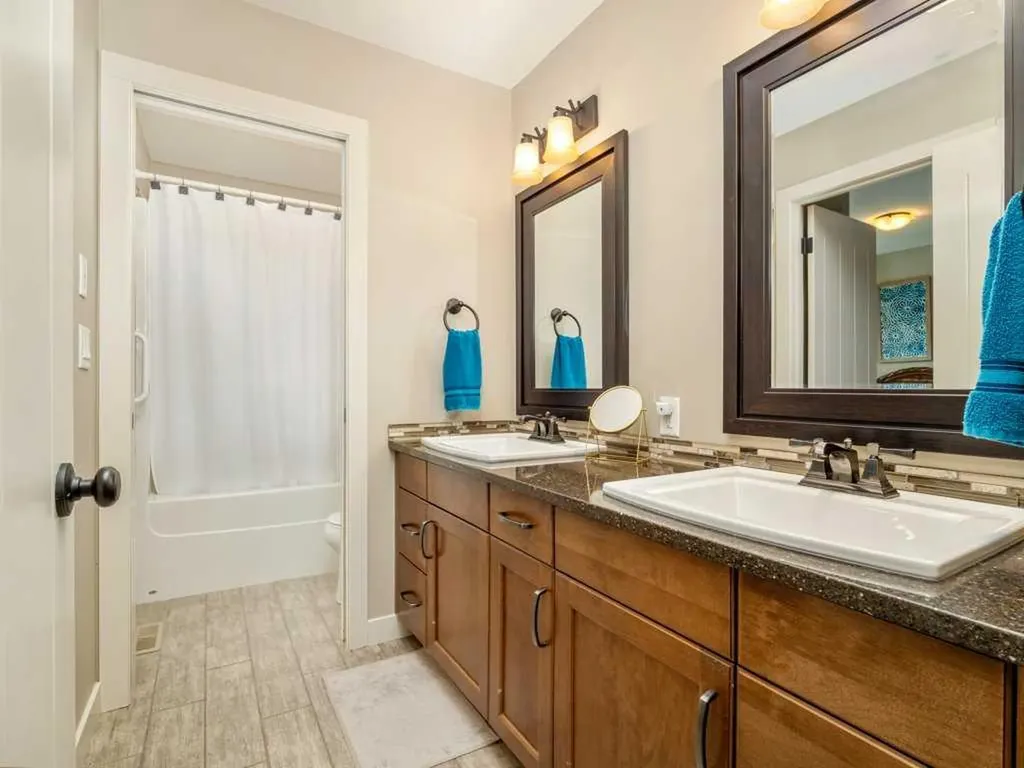147 Riverpark Boulevard W Lethbridge AB t1k5x4