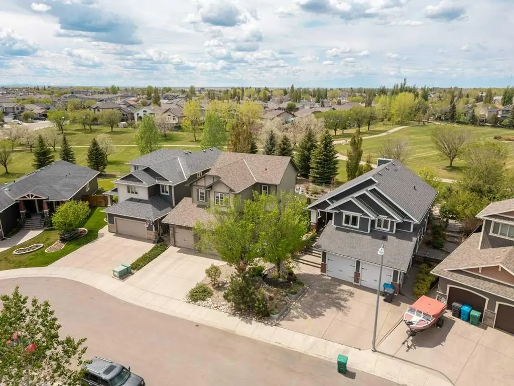 147 Riverpark Boulevard W Lethbridge AB t1k5x4