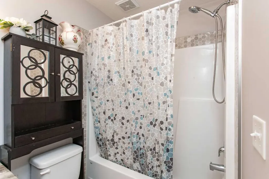 242 Viscount Drive Red Deer AB T4R0M7