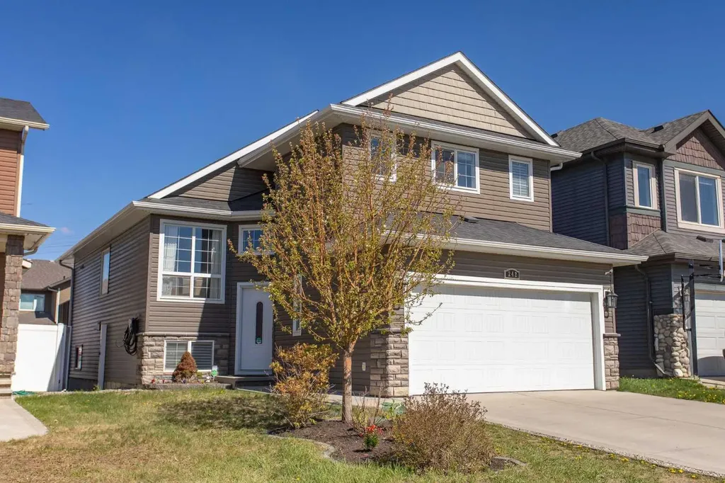 242 Viscount Drive Red Deer AB T4R0M7