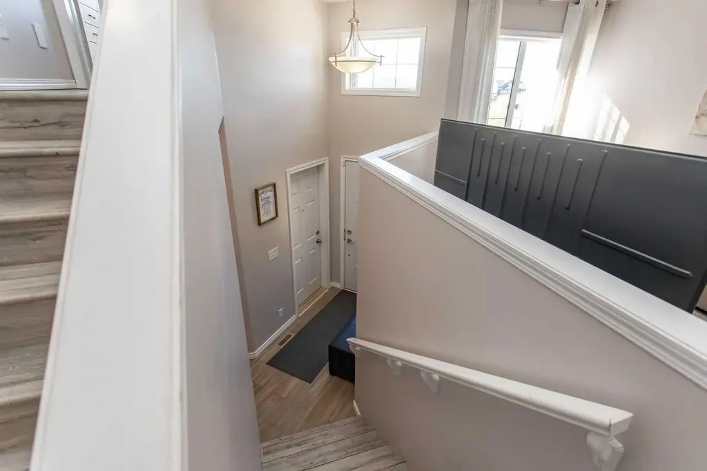 242 Viscount Drive Red Deer AB T4R0M7