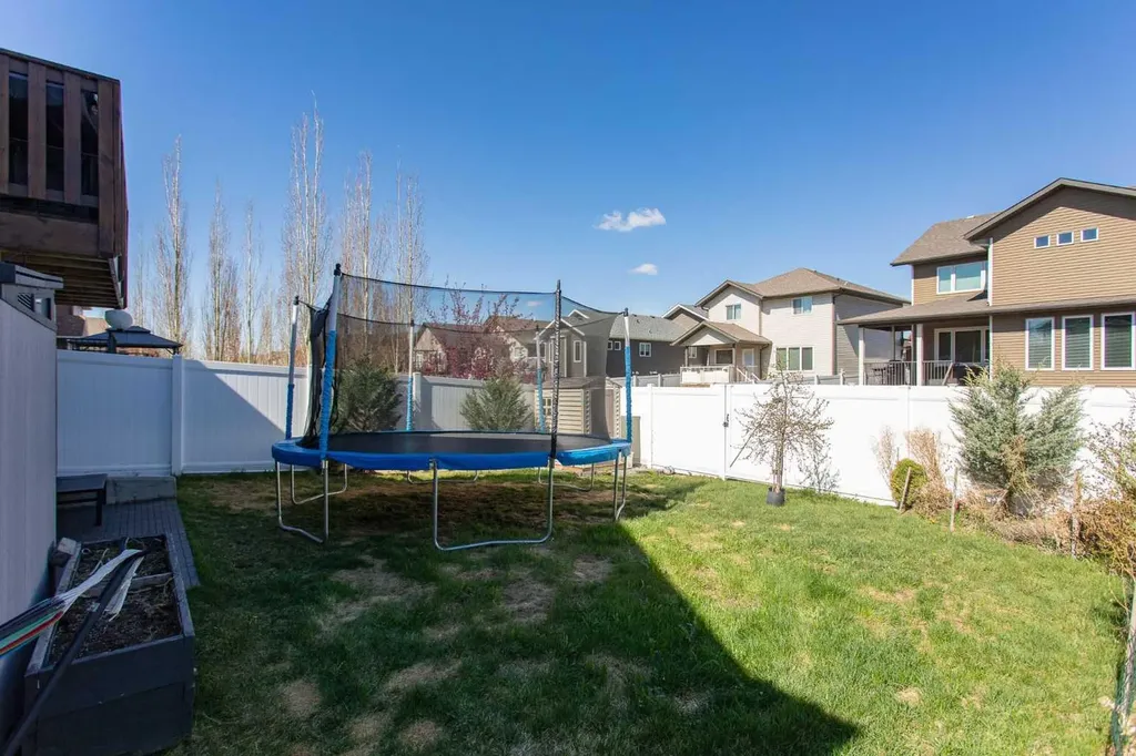 242 Viscount Drive Red Deer AB T4R0M7
