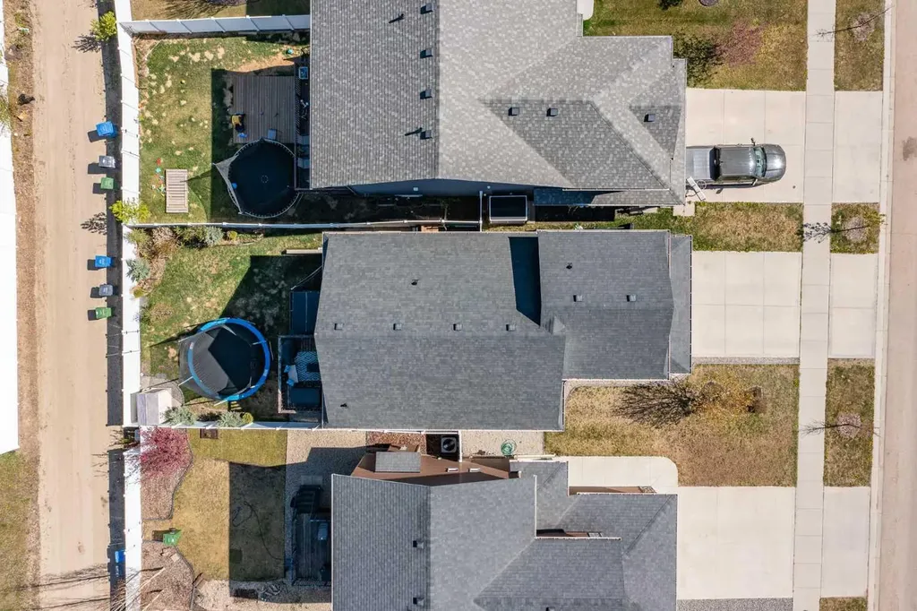 242 Viscount Drive Red Deer AB T4R0M7