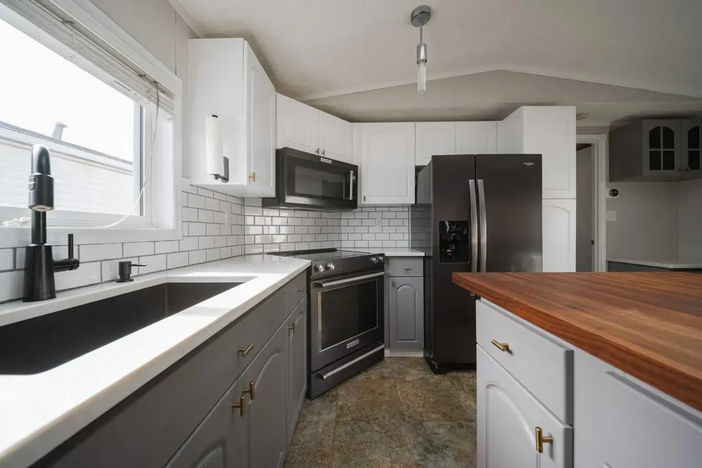 336 Cree Road Fort Mcmurray AB T9K 1Y3