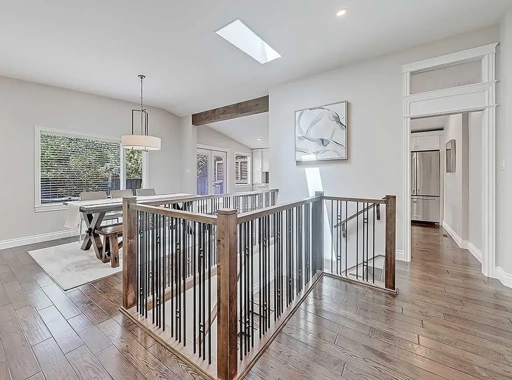 907 Kerfoot Crescent SW Calgary AB T2V2M8