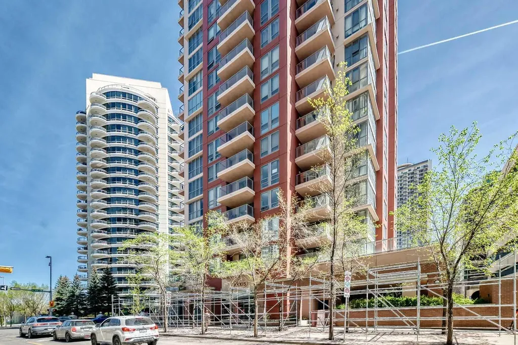 650 10 Street SW Calgary AB T2P 5G4
