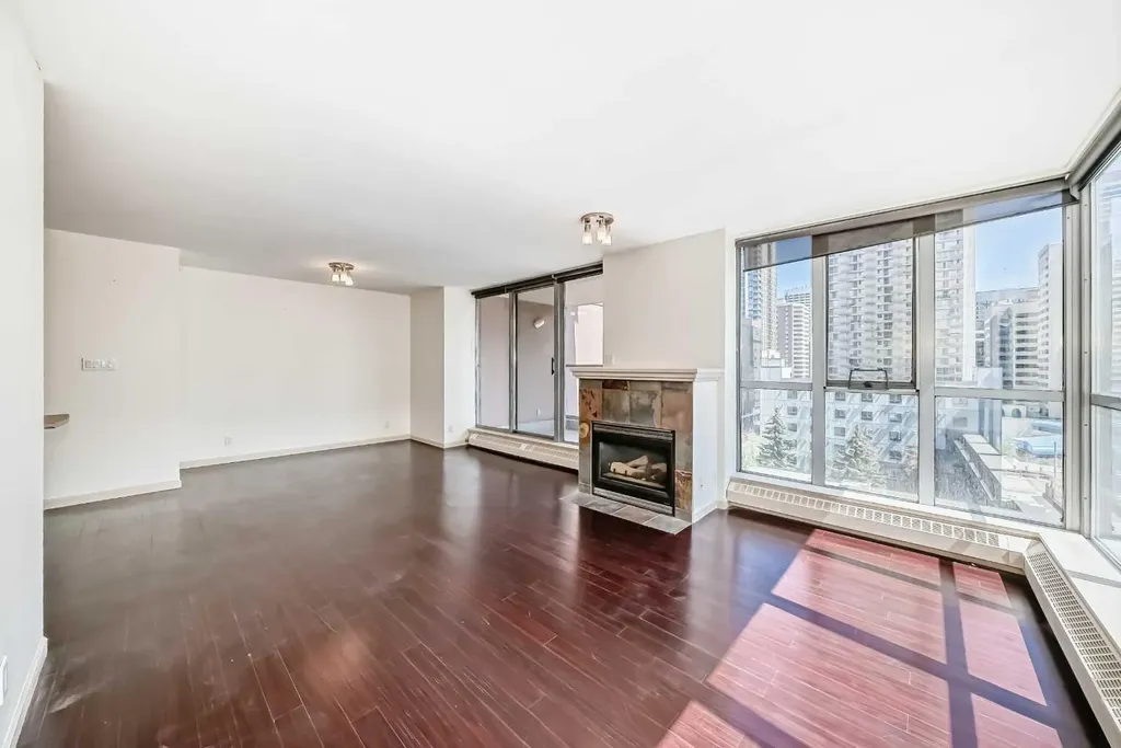 650 10 Street SW Calgary AB T2P 5G4