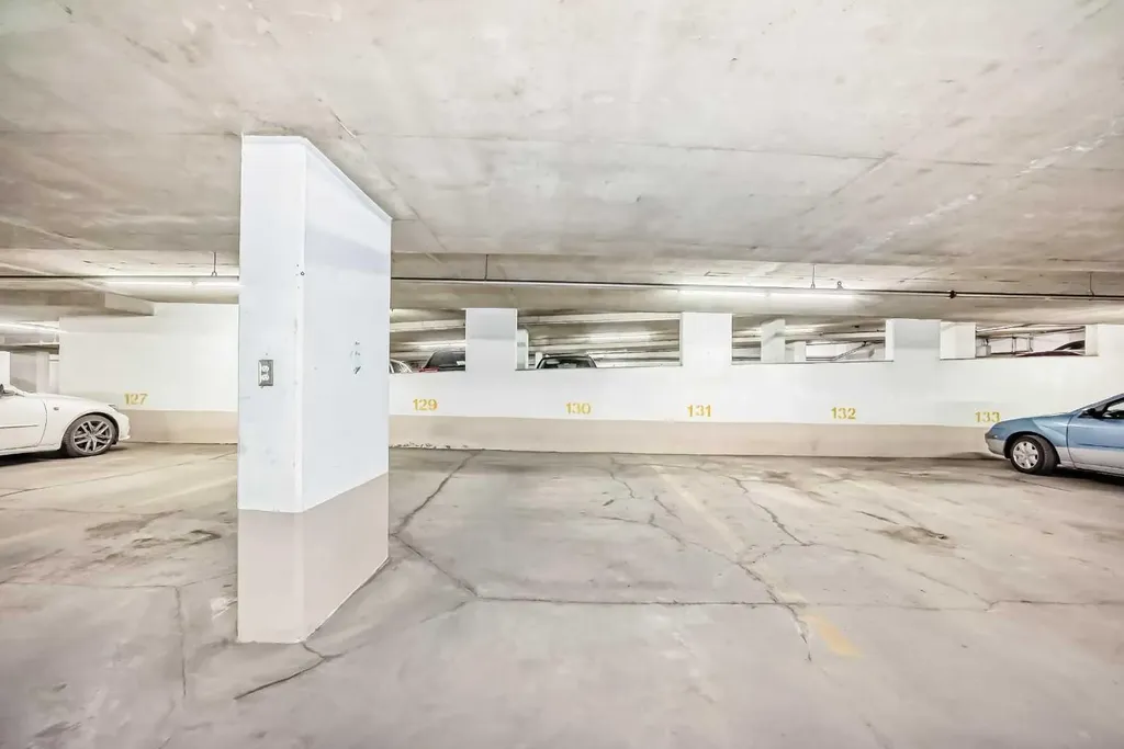 650 10 Street SW Calgary AB T2P 5G4