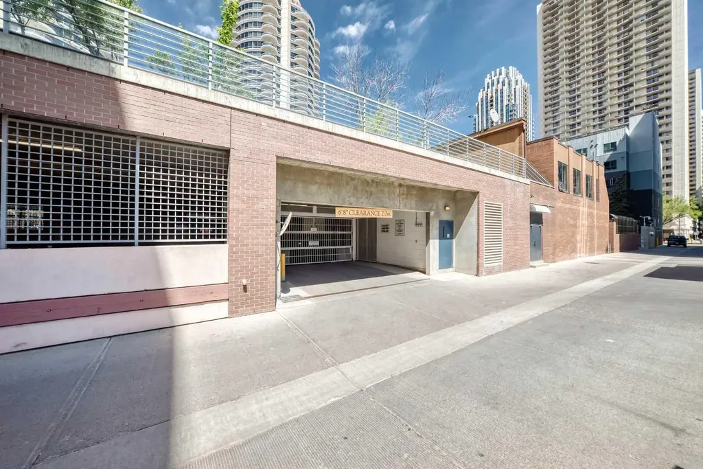 650 10 Street SW Calgary AB T2P 5G4